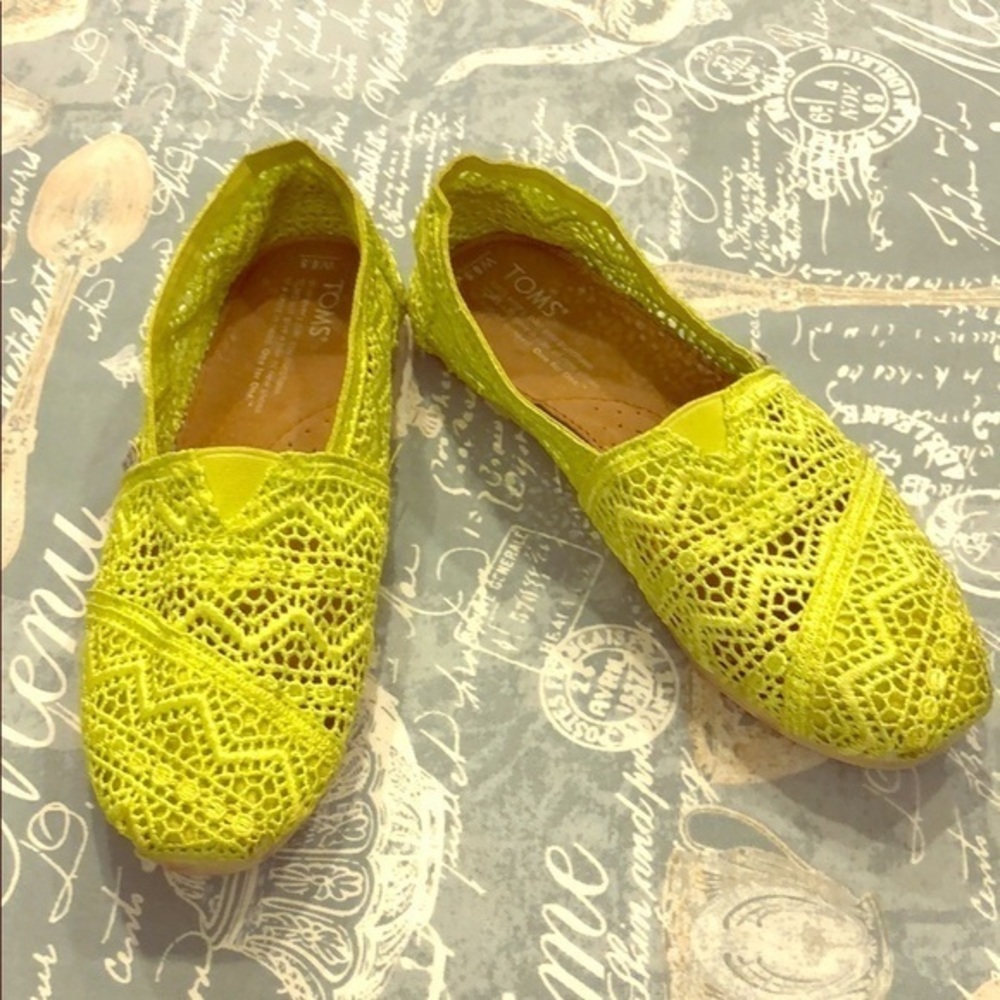 Toms 6.5W slip on shoe